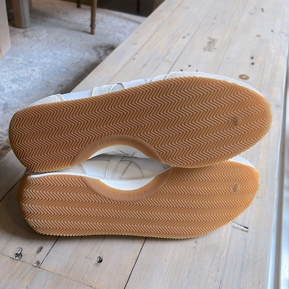 New. Tory Burch HANK SNEAKER in Snow White / Beige Size 10 - Picture 8 of 12